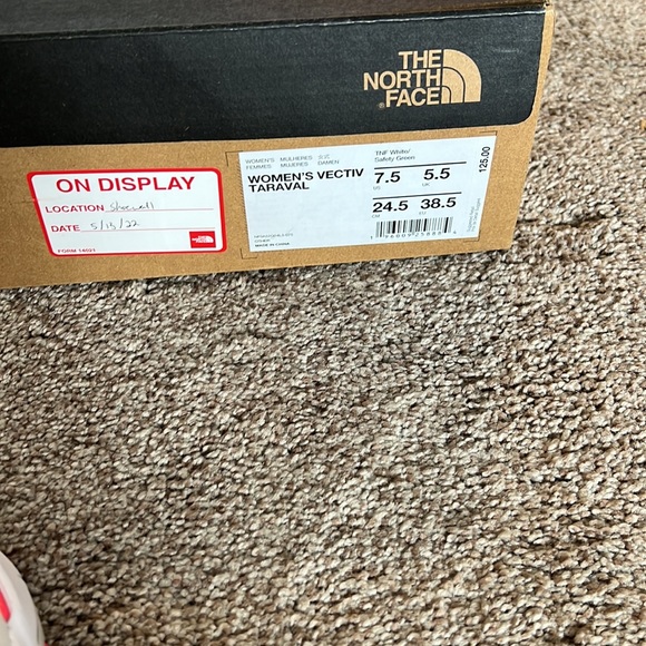 Worn one time! North face shoes - Picture 4 of 5